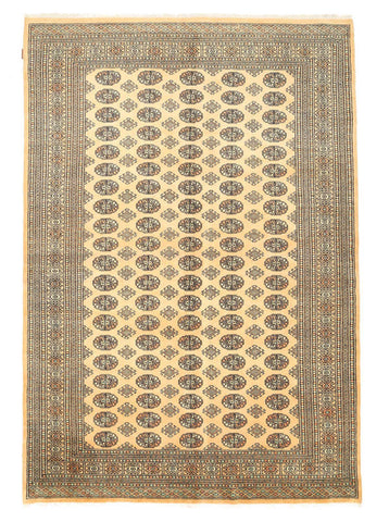 Pakistani Traditional Rugs